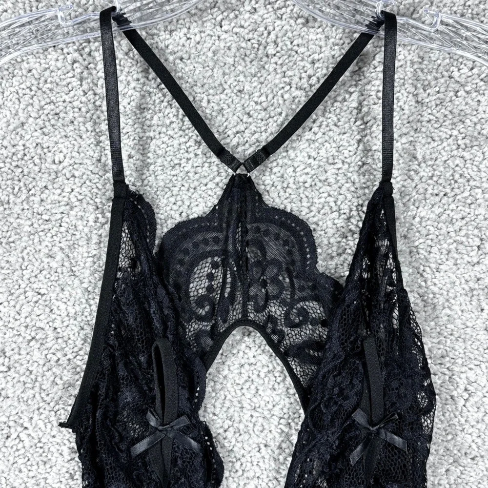 Black Floral Lace Teddy Bodysuit Rhinestone Heart Bow Detail Medium Womens - Picture 2 of 9